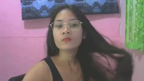 Snapshot of sweetsexygirl20 chatting on October 2025 02:14:02 AM Mia online show from October 2025 02:14:02 AM