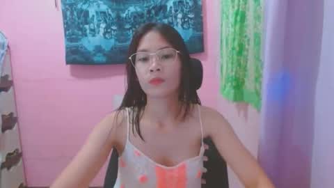 Mia online show from June 2026 05:11:01 AM
