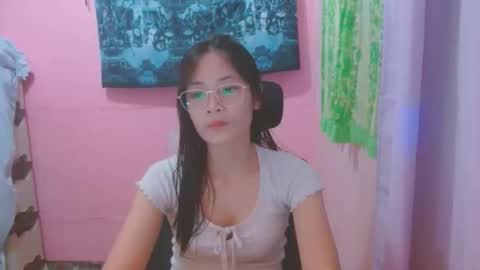 Mia online show from June 2026 04:57:01 AM