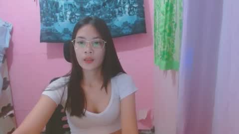 Mia online show from June 2026 06:00:01 AM
