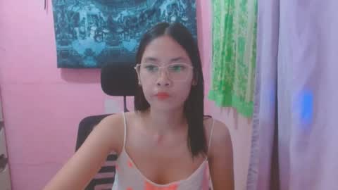 Mia online show from June 2026 05:25:01 AM