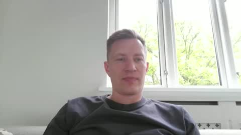 sweetsinner83 online show from May 2026 06:47:01 PM