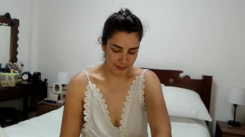 Snapshot of sweetsmile28 chatting on September 2025 08:32:02 PM Dianis online show from September 2025 08:32:02 PM