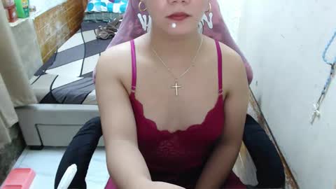 Sofia online show from December 2025 05:25:01 AM