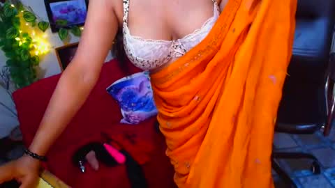 SweetSour online show from November 2025 12:38:02 AM