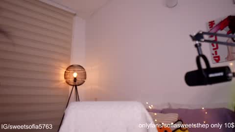 Snapshot of sweetsthep22 chatting on December 2024 05:42:01 AM Sofia online show from December 2024 05:42:01 AM