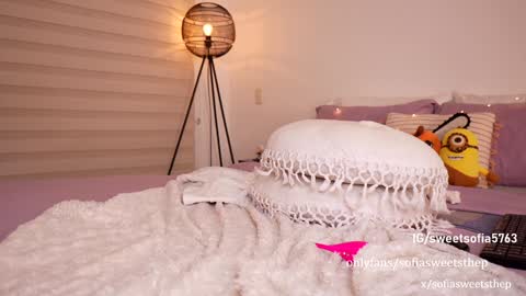 Snapshot of sweetsthep22 chatting on December 2024 08:05:02 AM Sofia online show from December 2024 08:05:02 AM