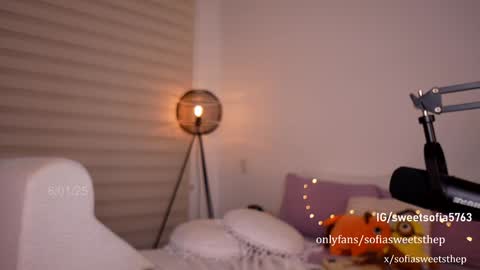 Snapshot of sweetsthep22 chatting on January 2025 04:08:01 AM Sofia online show from January 2025 04:08:01 AM