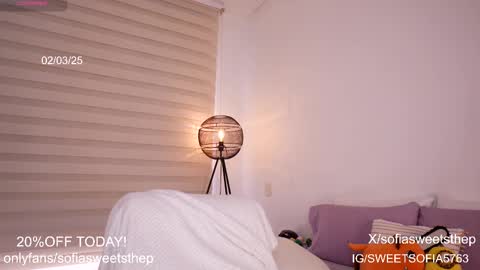 Snapshot of sweetsthep22 chatting on March 2025 08:31:02 PM Sofia online show from March 2025 08:31:02 PM
