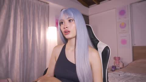 Cat independent model  online show from October 2025 03:51:02 AM