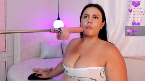 Snapshot of sweett_katty_ chatting on February 2025 11:30:02 PM 1430 - 22-00 online show from February 2025 11:30:02 PM