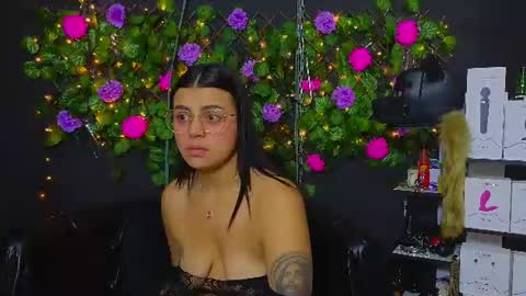 Molly -  INDEPENDENT MODEL online show from June 2026 11:31:01 PM