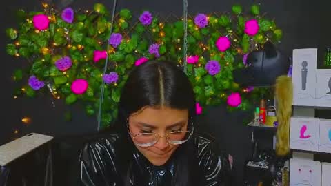 Molly -  INDEPENDENT MODEL online show from July 2026 11:30:01 PM