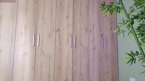 Snapshot of sweett_petite chatting on January 2025 04:35:01 PM online show from January 2025 04:35:01 PM