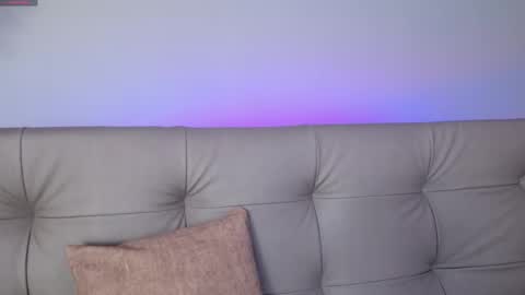 Snapshot of sweett_petite chatting on February 2025 04:21:01 PM online show from February 2025 04:21:01 PM