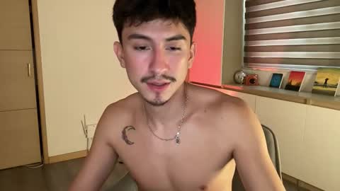 Andy  online show from December 2025 06:34:02 PM