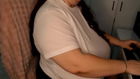 Maya online show from April 2026 08:22:01 PM