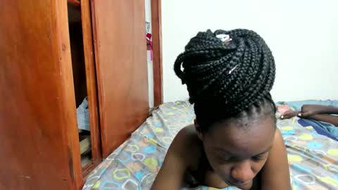 sweettrouble_ online show from May 2026 07:21:01 PM