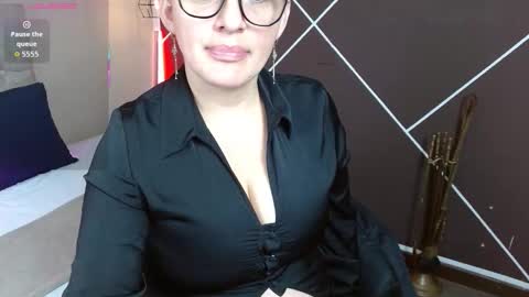 Snapshot of sweettscarlet chatting on October 2025 11:24:01 AM Scarlet online show from October 2025 11:24:01 AM