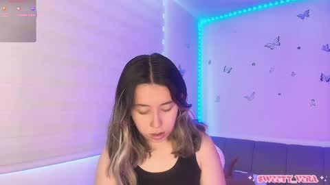 Snapshot of sweettvera_ chatting on April 2026 01:05:01 PM Veronica Independent Model online show from April 2026 01:05:01 PM