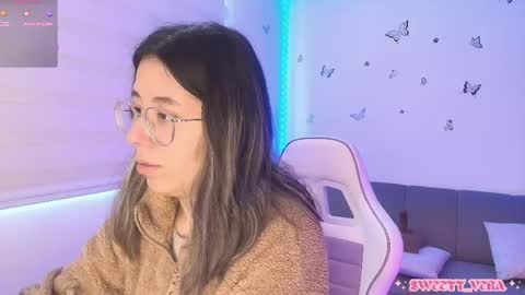 Snapshot of sweettvera_ chatting on May 2026 12:43:01 PM Veronica Independent Model online show from May 2026 12:43:01 PM