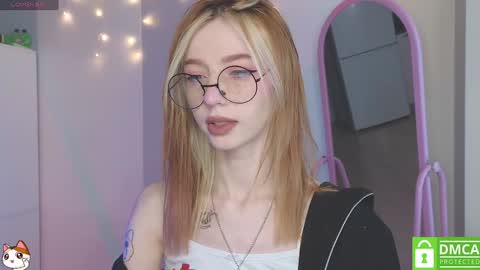 Elis  a little vacation Ill be here Saturday my schedules in bio online show from January 2025 09:17:01 AM