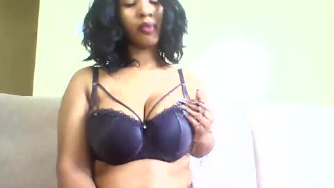 Vee online show from July 2026 10:18:01 AM