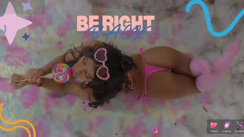 sweetviolet___ online show from April 2026 12:10:02 PM