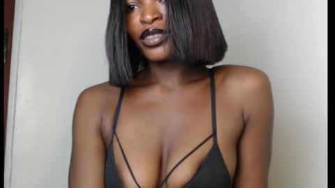 sweetxxboobsx online show from February 2026 09:02:02 PM