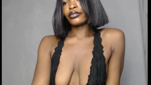 Snapshot of sweetxxboobsx chatting on February 2026 01:17:01 AM sweetxxboobsx online show from February 2026 01:17:01 AM