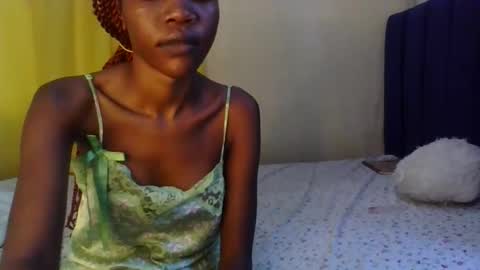 Snapshot of sweety_melanin chatting on April 2026 09:27:01 AM Vickky online show from April 2026 09:27:01 AM