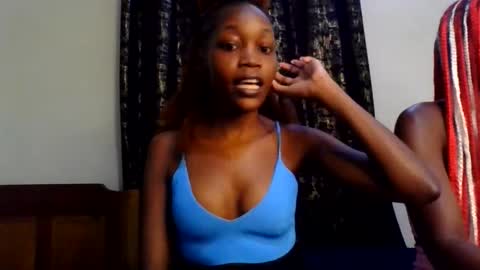 Snapshot of sweety_melanin chatting on May 2026 09:51:02 AM Vickky online show from May 2026 09:51:02 AM