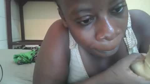 sweetyass25 online show from March 2026 06:15:01 AM