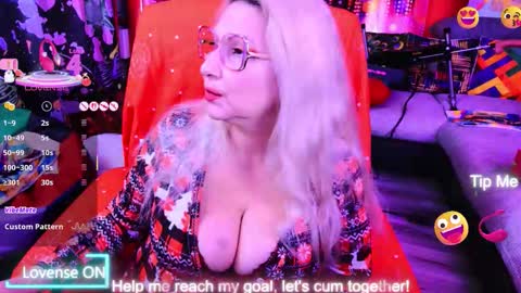 Snapshot of sweetylisahard chatting on December 2025 11:26:02 AM Lisa online show from December 2025 11:26:02 AM