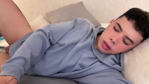 Snapshot of sweetzamuel chatting on September 2025 02:11:02 AM zamuel -15 off online show from September 2025 02:11:02 AM