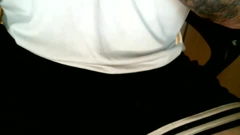 SWFLbiguy online show from June 2026 02:47:02 AM