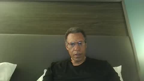 swimmerbod2495 online show from May 2026 06:43:02 AM