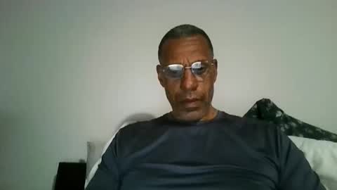 swimmerbod2495 online show from May 2026 01:57:02 AM