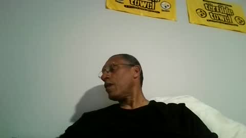 swimmerbod2495 online show from May 2026 01:36:02 AM