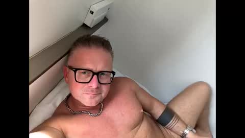 Swingrstarr online show from June 2026 12:18:02 PM