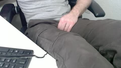 Snapshot of swisstom72 chatting on February 2026 09:11:01 PM swisstom72 online show from February 2026 09:11:01 PM