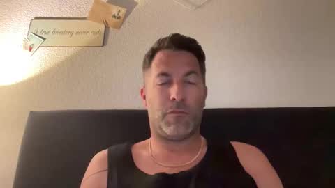 Luca and Kira online show from May 2026 02:02:01 PM