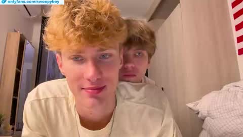 Snapshot of swoopyboy chatting on November 2025 01:37:01 PM swoopyboy online show from November 2025 01:37:01 PM