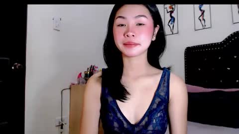 Snapshot of swt_asianholly chatting on November 2025 01:59:02 AM Holly online show from November 2025 01:59:02 AM