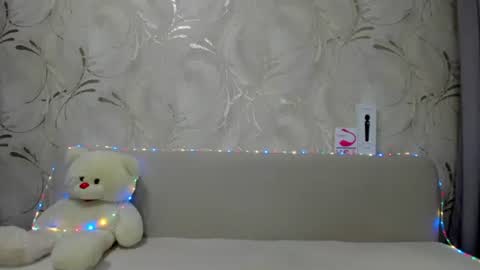 Ana online show from February 2025 12:22:02 AM