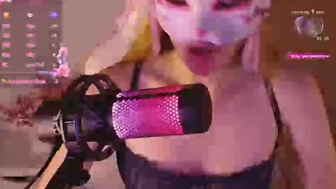 Milena online show from November 2025 02:33:01 AM