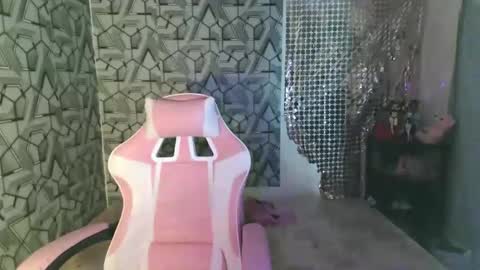 sydnyxox1 online show from June 2026 07:00:01 AM