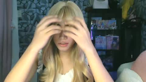 sydnyxox1 online show from July 2026 06:45:02 PM
