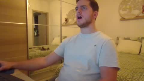 Snapshot of syl092 chatting on December 2024 05:19:01 PM syl092 online show from December 2024 05:19:01 PM