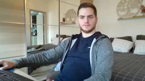 Snapshot of syl092 chatting on January 2025 11:54:02 AM syl092 online show from January 2025 11:54:02 AM